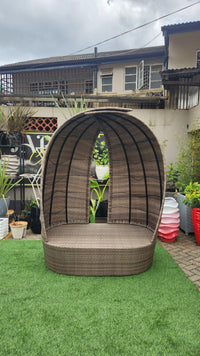 Buttercup Daybed
