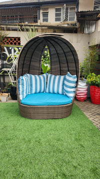 Buttercup Daybed
