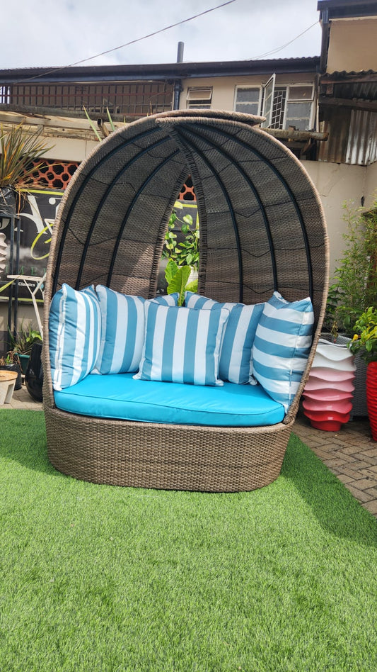 Buttercup Daybed