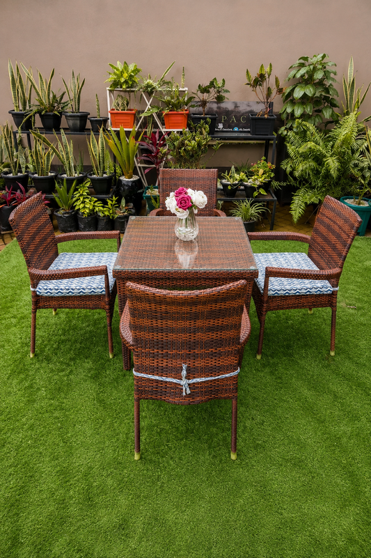 Mini Hibiscus Dining Set